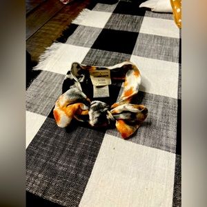 Spearmint Love Bow